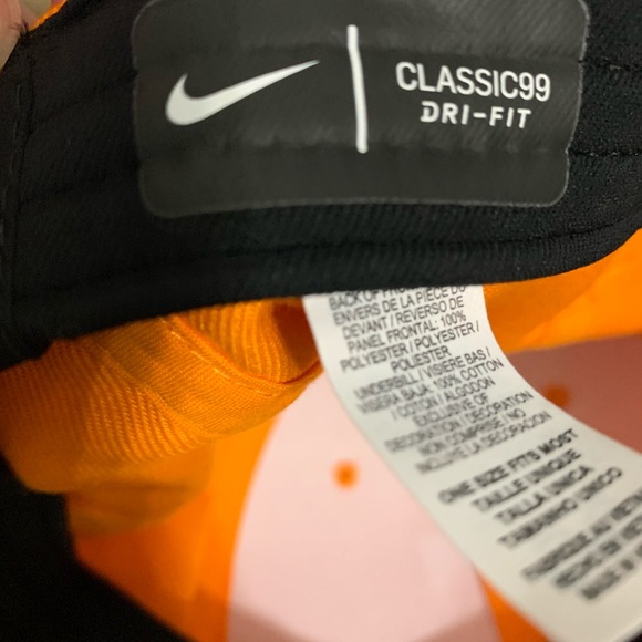 NWT University of Tennessee Nike Classic99 Cap - Picture 4 of 4